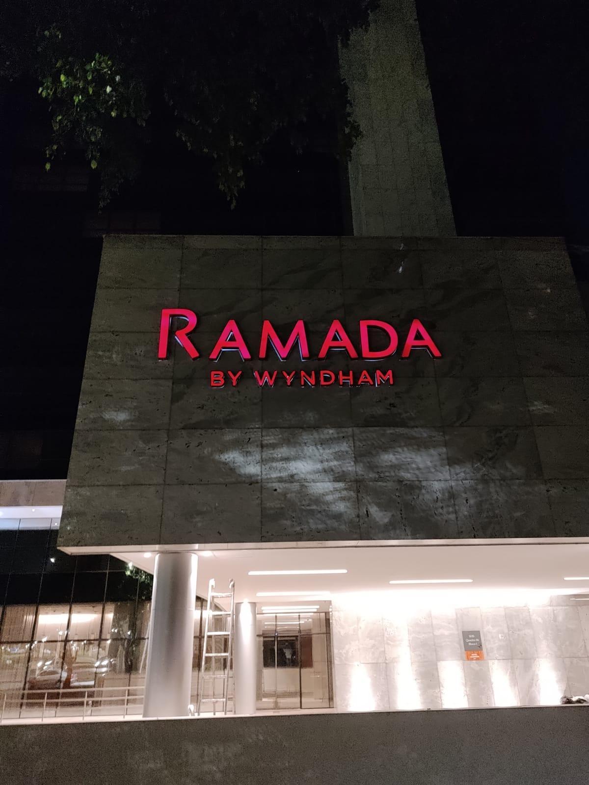 Ramada By Wyndham Brasilia Alvorada Hotel Luaran gambar